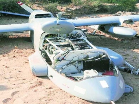 Təyyarə əkin sahəsinə düşdü - 5 nəfər öldü