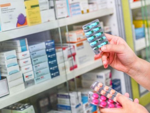 Gürcüstanda dərmanlar əhali üçün daha əlçatan olacaq - 40 faiz ucuz...