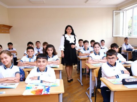 Bakıda 12-ci sinifdə neçə şagird təhsil alır? - AÇIQLAMA