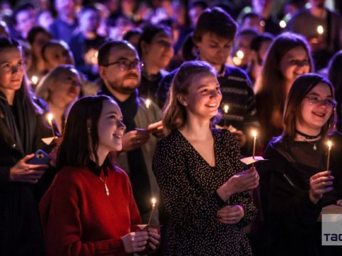 Dünya Milad Bayramını belə qeyd edir - FOTOLAR