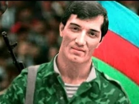 Milli Qəhrəmanın oğlu prezidentə məktub yazdı