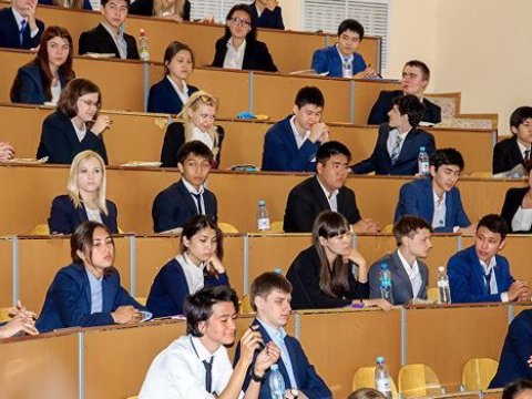 Azərbaycanda 10 min əcnəbi tələbə təhsil alır - RƏSMİ