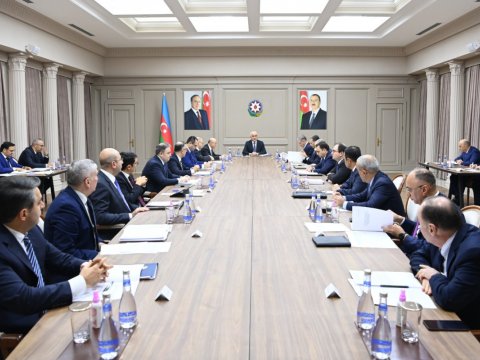 Şahin Mustafayev məmurları topladı - Tapşırıqlar verdi