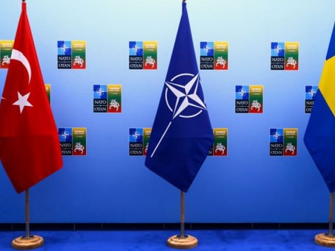 İsveç Türkiyəyə qarşı qadağaları ləğv edir