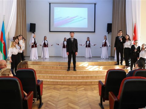 ADU-da “Heydər Əliyev 100: Türkiyə Yüz İli