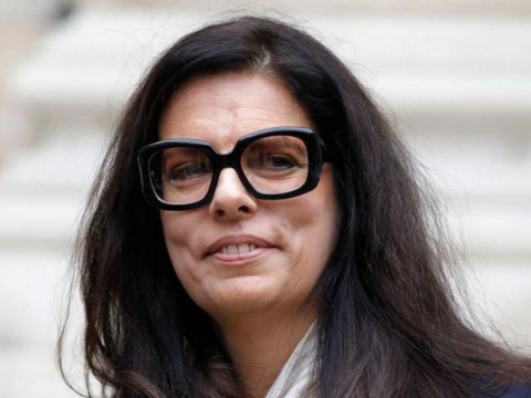 Dünyada 100 milyard dollardan çox sərvətə malik ilk qadın