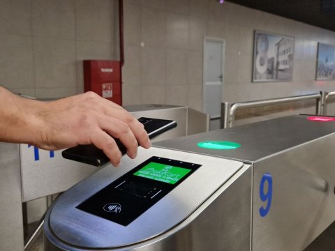 2024-cü ildə bank kartı ilə metrodan keçid mümkün ola bilər