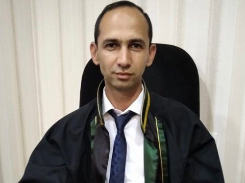 Vəkil özünü kollegiyanın yaxınlığında YANDIRDI