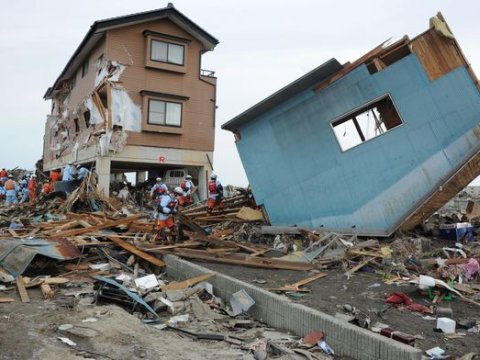 Yaponiyadakı zəlzələdə ölü sayı ARTDI