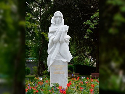 Parisdəki Azərbaycan Evindən Natəvanın abidəsi ilə bağlı şəhər meriyasına MÜRACİƏT