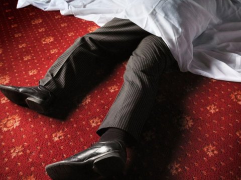 Evdən 61 yaşlı kişinin meyiti tapıldı