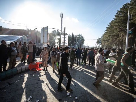 Xamenei hərbçiləri “strateji səbir” göstərməyə çağırdı