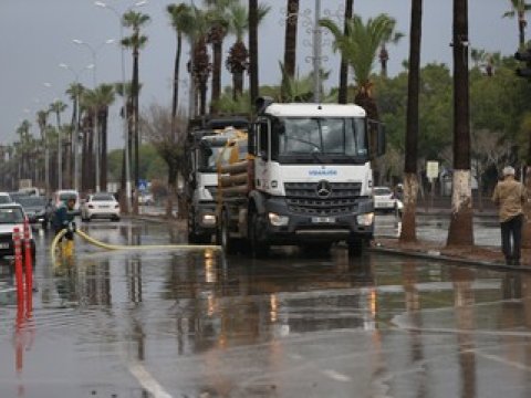 Hatayda yollar və evlər su altında qaldı - FOTO