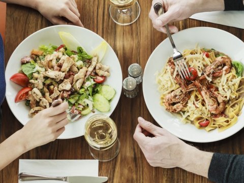 Cəlilabadda bir ailə qidadan zəhərləndi