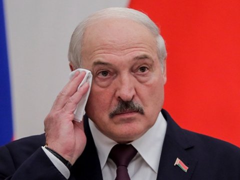 Lukaşenko özü və ailəsi üçün Konstitusiyaya dəyişikliklər etdi