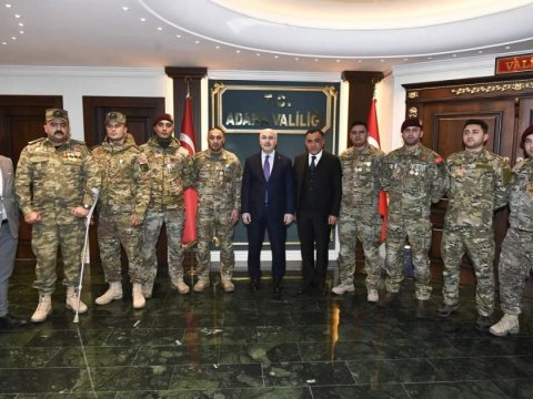 Vətən müharibəsinin iştirakçıları Adana valiliyində - FOTO