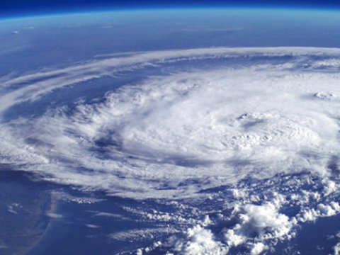 Qasırğa Belçikada 40-dan çox evə ziyan vurub