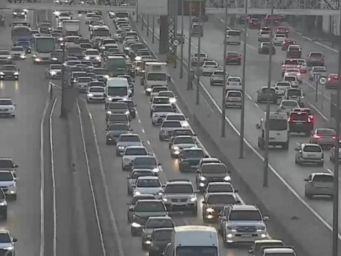 Bakının iki əsas yolunda sıxlıq var 