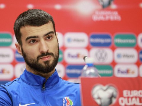 Mahir Emreli ciddi zədə aldı - Oyunlardan kənarda qalacaq...