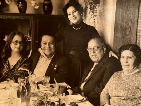 Bir şəklin tarixçəsi: Məşhur Behbudovlar ailəsi - Rəşidin qardaşı və bacısı...