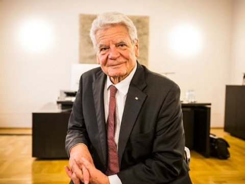 İndi soyuq müharibə dövründən daha təhlükəlidir - Sabiq prezident 