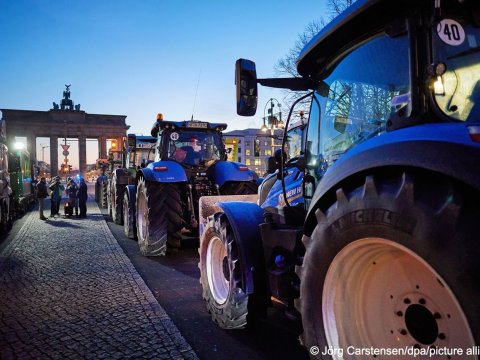 Almaniyada fermerlər etiraz edir