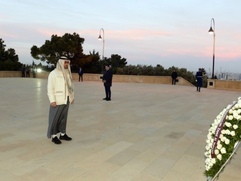 BƏƏ lideri Şəhidlər Xiyabanında - FOTO