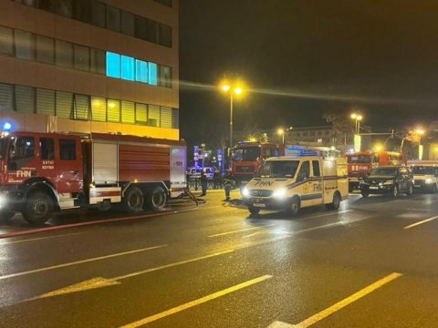 Perinatal Mərkəzdə yanğın: Körpə və analar təxliyə edildi - FOTO/VİDEO