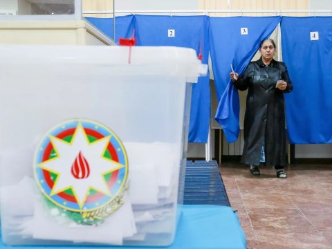 Kimlər 40 min imzanı toplaya bilmədi? - 10 nəfər seçkidən kənarda qaldı