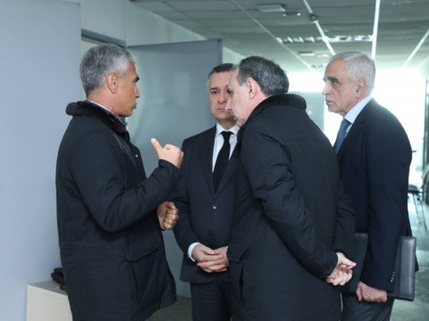 Mehriban Əliyevanın tapşırığı ilə rəsmilər körpələrə baş çəkdilər