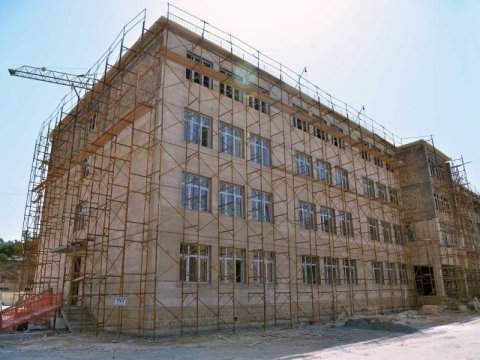 Ötən il tikilən və təmir olunan məktəblərin SAYI