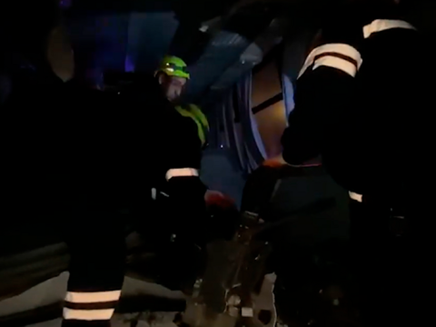 Yeni Sarayda qəza, yaralı var - VİDEO