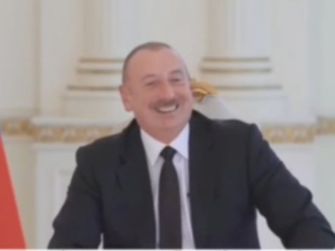 Prezident həmin zəngi xatırlayıb belə güldü - VİDEO