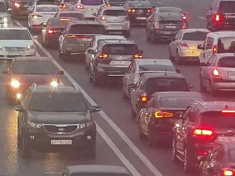 Paytaxtda tıxac olan yolların SİYAHISI