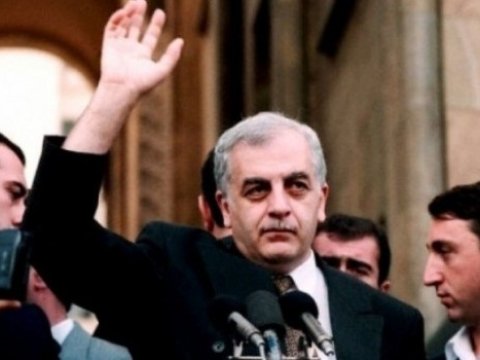 Qamsaxurdiyanın oğluna vəzifə verildi