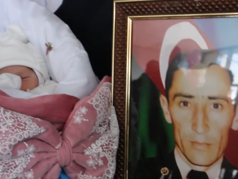Şəhidimizin övladı dünyaya gəldi - VİDEO