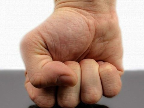 Həmyerlisini yumruqla öldürdü - HƏBS EDİLDİ