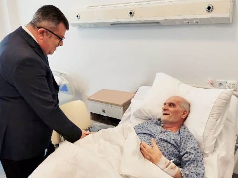 Əməkdar jurnalist yenə xəstəxanaya yerləşdirildi