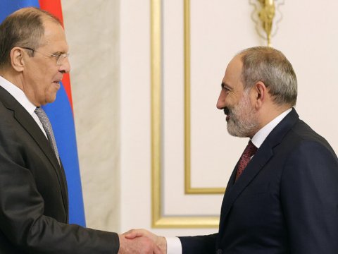 Lavrovdan Paşinyanın Zəngəzur dəhlizi təklifinə reaksiya: Yersizdir!