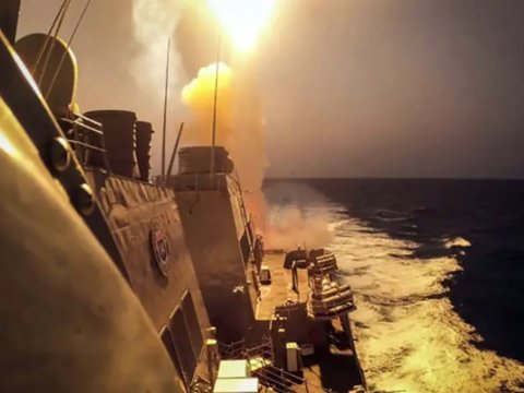 ABŞ husilərin 3 gəmisini məhv etdi 