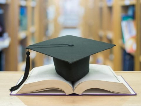 Təhsil haqqında mühüm qanun niyə gecikir?