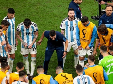 Messi ilə baş məşqçi arasında insident