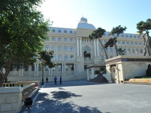 Məktəb-lisey barədə yayılan məlumatlarla bağlı rəsmi açıqlama