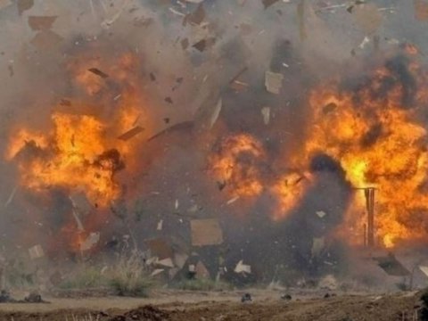 Silah anbarında güclü PARTLAYIŞ