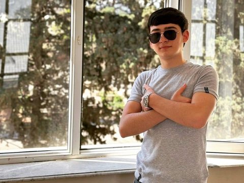 Öldürülən məktəblinin qardaşı: 10 dəqiqə əvvəl danışmışdım...