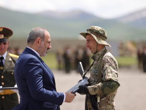 Ermənistan ordusunun yeni geyimi NATO standartlarına uyğun olacaq