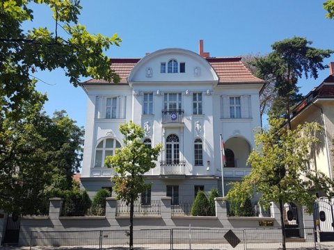 Almaniyadakı səfirliyimiz vətəndaşlarımıza müraciət etdi