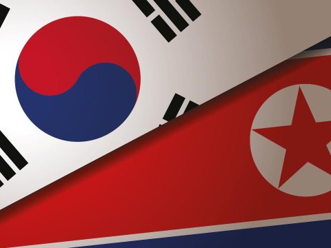 Koreya: Şimal cənuba raketlər atdı