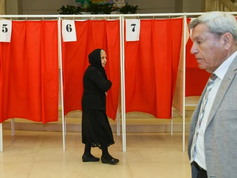 124 yaşlı Bari nənə: Azərbaycanın ən yaşlı seçicisi kimə səs verəcək... - FOTO