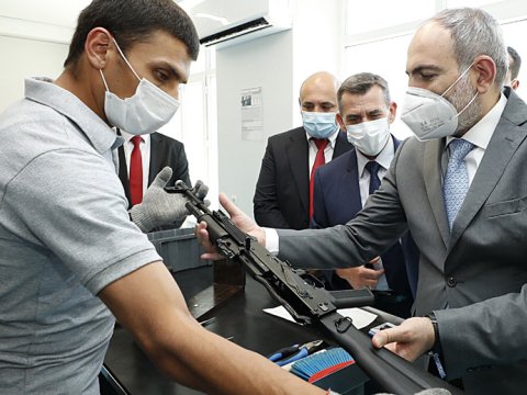 Ermənistanda itən 17 min \